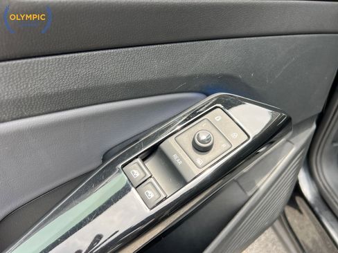Used 2021 Volkswagen ID.4 Pro AWD/4WD image 35