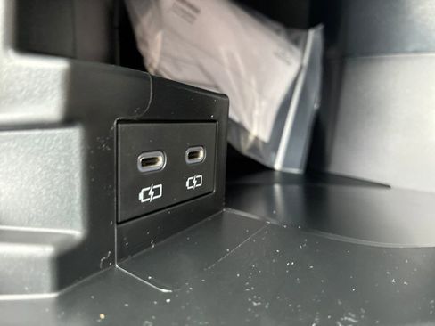 New 2026 Toyota Sienna XLE image 31