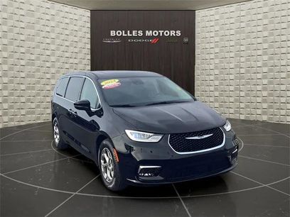 Certified 2024 Chrysler Pacifica Limited