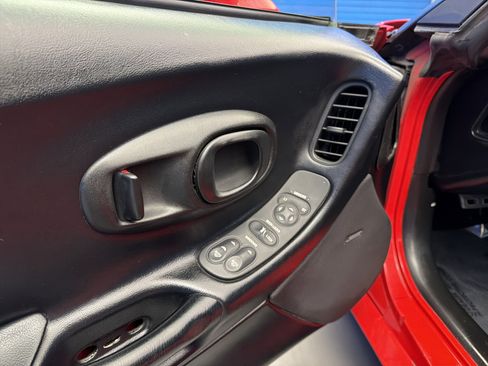 Used 1997 Chevrolet Corvette Coupe image 11