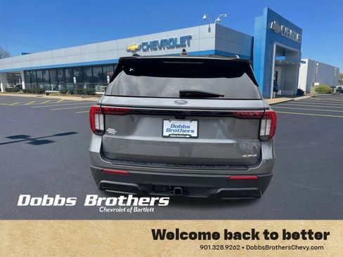 Used 2025 Ford Explorer ST-Line w/ ST-Line Street Pack AWD/4WD image 6