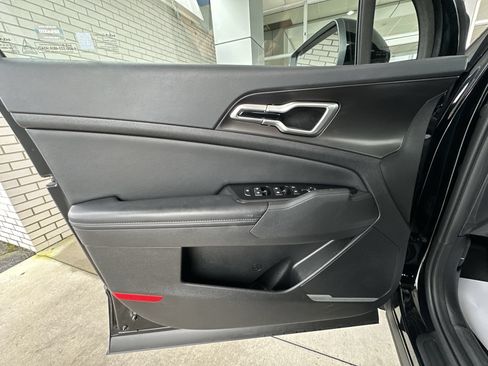 Used 2024 Kia Sportage EX FWD image 22