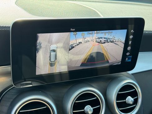 Used 2020 Mercedes-Benz GLC 300 GLC 300 image 31