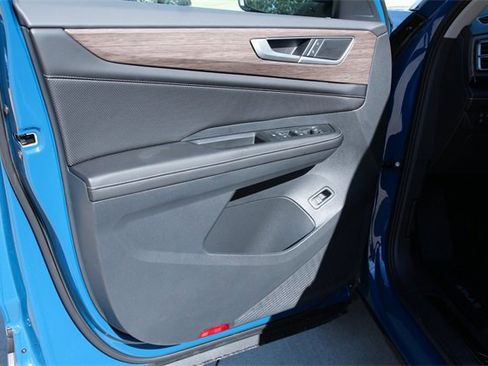 New 2026 Volkswagen Atlas SEL image 9