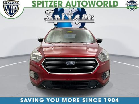 Used 2018 Ford Escape SE w/ SE Sport Appearance Package AWD/4WD image 4