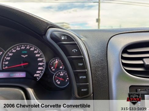 Used 2006 Chevrolet Corvette Convertible w/ Preferred Equipment Group RWD image 23
