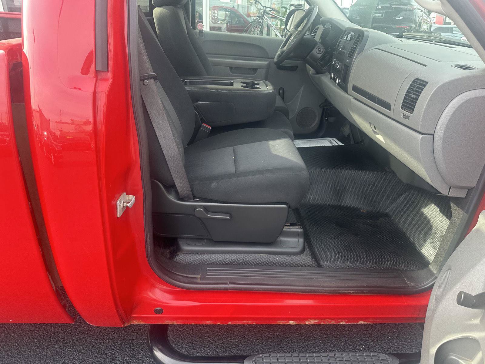 Used 2010 GMC Sierra 1500 W/T RWD image 24