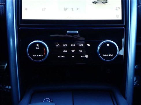 Used 2021 Land Rover Discovery S R-Dynamic image 21