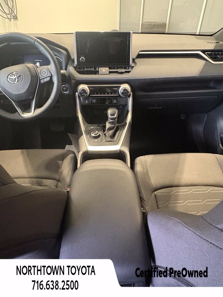 Used 2023 Toyota RAV4 SE w/ SE Grade Weather Package AWD/4WD image 15