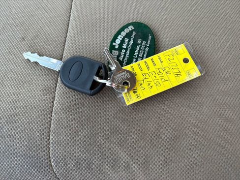 Used 2006 Ford F150 STX image 26