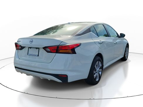 Certified 2025 Nissan Altima 2.5 S FWD image 7