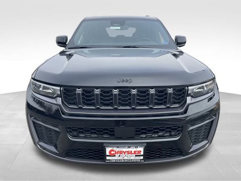 New 2026 Jeep Grand Cherokee Laredo image 19