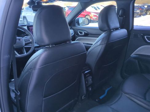 Certified 2024 Jeep Compass Limited w/ Sun and Sound Group image 18