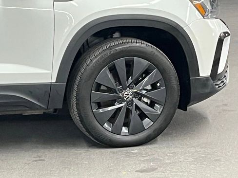 Used 2022 Volkswagen Taos S image 36