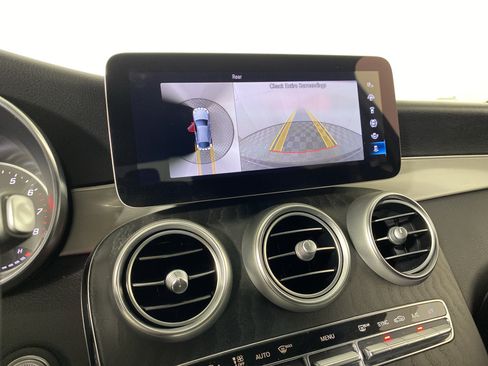 Used 2021 Mercedes-Benz GLC 300 4MATIC Coupe image 46
