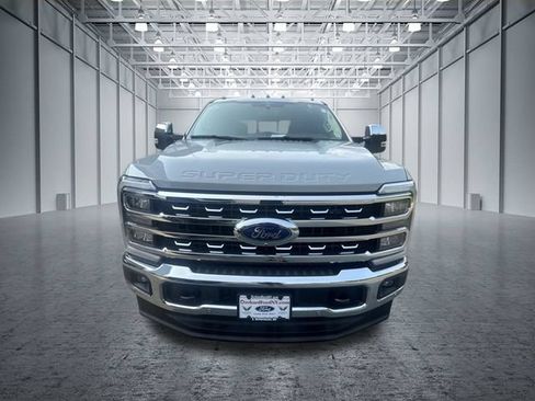 Certified 2026 Ford F350 Lariat w/ Lariat Premium Package AWD/4WD image 4