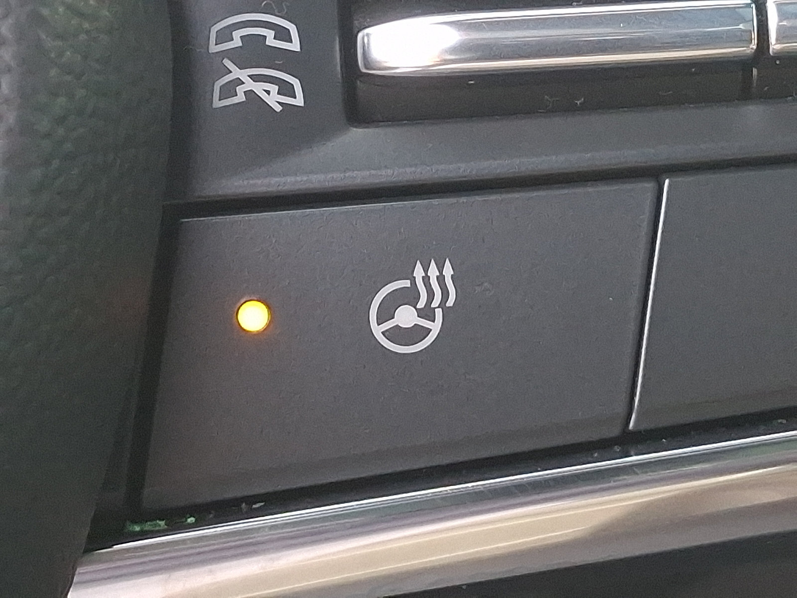 Certified 2025 Chevrolet Suburban High Country AWD/4WD image 28