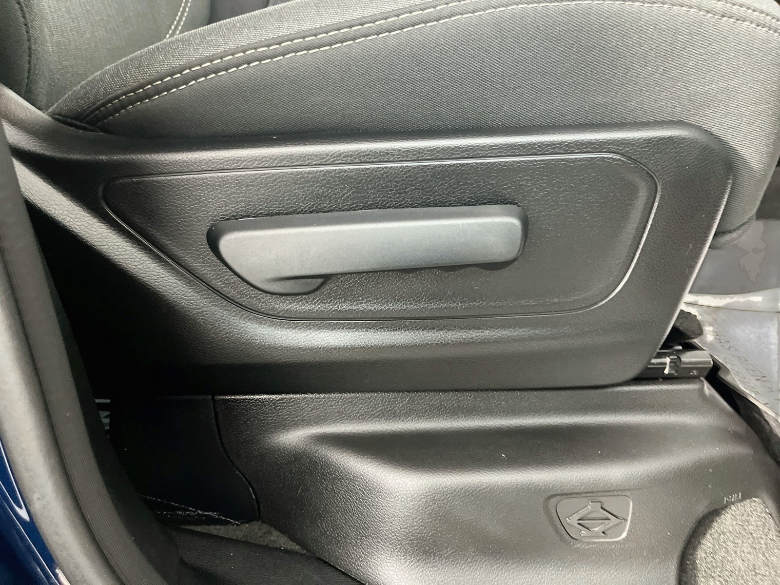 Used 2023 RAM 1500 Big Horn AWD/4WD image 34