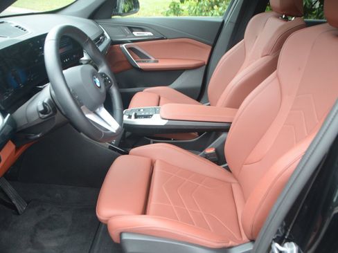 Used 2026 BMW X1 xDrive28i AWD/4WD image 11