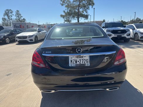 Certified 2017 Mercedes-Benz C 300 Sedan image 5