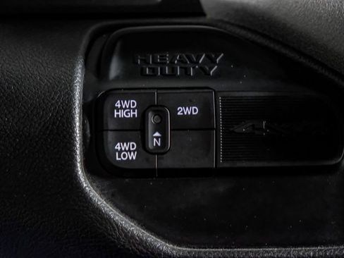 Used 2024 RAM 3500 Tradesman w/ Chrome Appearance Group image 25