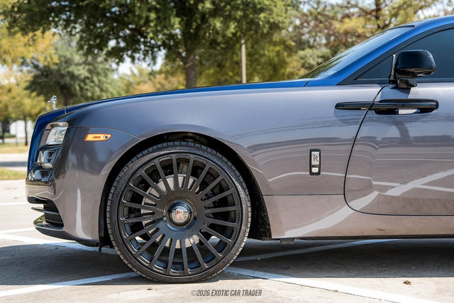 Used 2016 Rolls-Royce Wraith RWD image 2