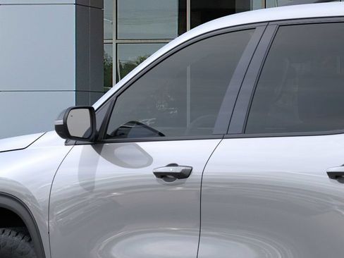 New 2026 Chevrolet Traverse Z71 w/ Enhanced Driving Package AWD/4WD image 12