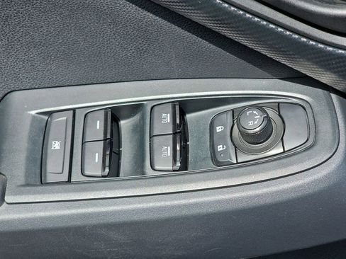 Used 2024 Subaru Crosstrek 2.0i Premium image 28