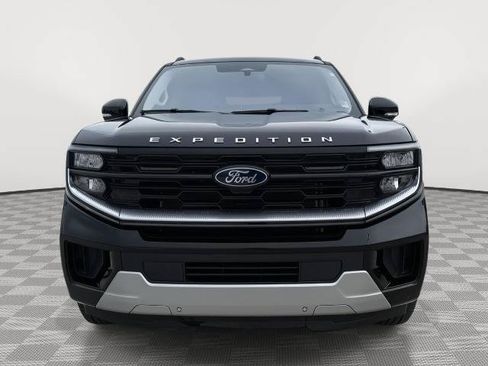 Certified 2025 Ford Expedition Platinum w/ Platinum Ultimate Package AWD/4WD image 2