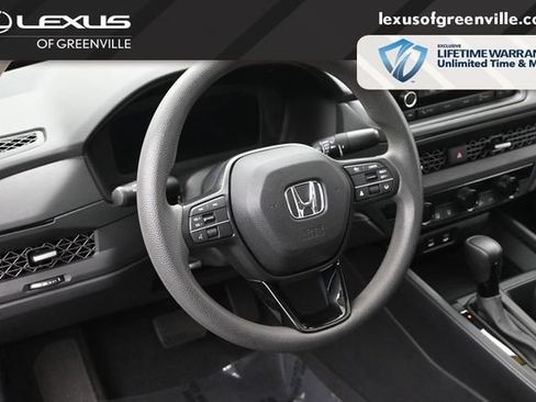 Used 2023 Honda Accord EX image 19