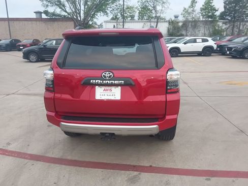 Used 2024 Toyota 4Runner TRD Off-Road image 10