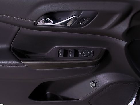 Used 2020 GMC Acadia SLT image 19