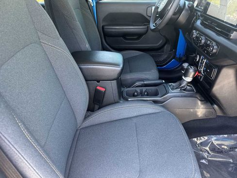 Used 2024 Jeep Wrangler Unlimited AWD/4WD image 18