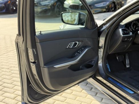 Used 2020 BMW 330i Sedan w/ M Sport Package image 11