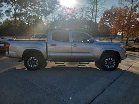 Certified 2023 Toyota Tacoma SR image 9