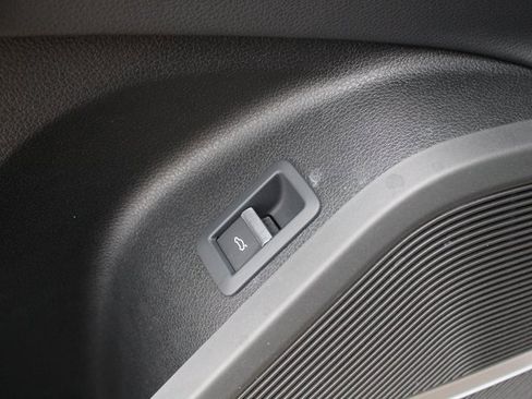 Used 2025 Audi Q5 2.0T Premium Plus w/ Premium Plus Package image 10