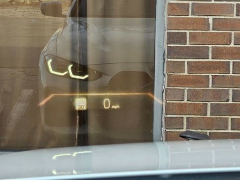 Used 2023 BMW i4 eDrive40 w/ M Sport Package image 41