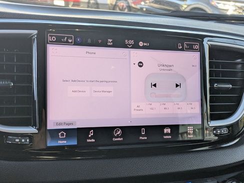 Used 2025 Chrysler Pacifica Select FWD image 21