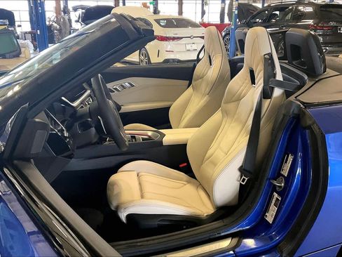 New 2026 BMW Z4 sDrive30i w/ Premium Package image 9
