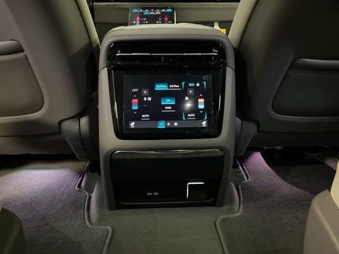 Used 2025 Cadillac Escalade IQ Luxury 1 image 31