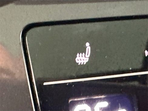 Used 2022 Volkswagen Tiguan SE R-Line image 18