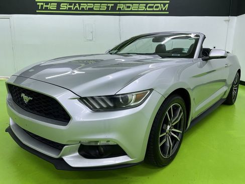 Used 2017 Ford Mustang Premium RWD image 5