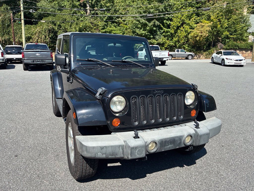 Used 2007 Jeep Wrangler Sahara w/ Dual Top Group AWD/4WD image 2