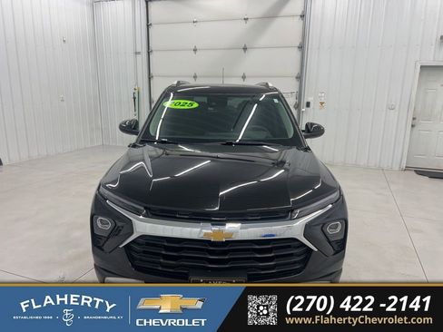 Used 2025 Chevrolet TrailBlazer LT image 7
