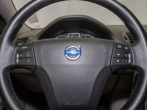 Used 2011 Volvo S40 T5 image 16