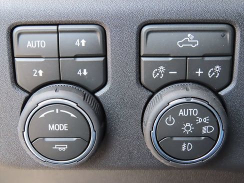 New 2026 Chevrolet Silverado 1500 RST AWD/4WD image 17