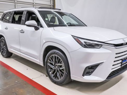 Used 2024 Lexus TX 350 FWD w/ Technology Package image 5