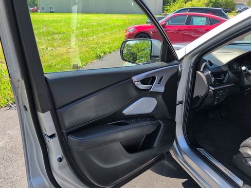 Used 2025 Acura RDX SH-AWD w/ Technology Package image 8