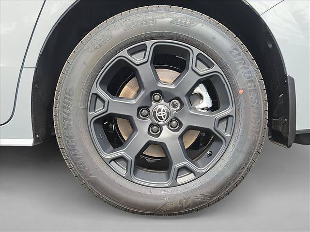 New 2026 Toyota Sienna XLE Woodland Edition AWD/4WD image 10