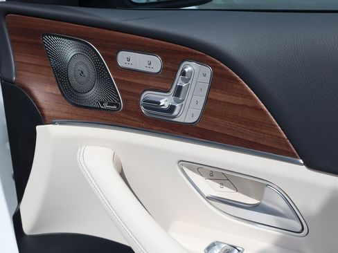 New 2026 Mercedes-Benz GLE 450 4MATIC image 13